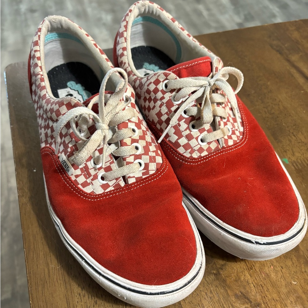 Vans Red and White Checkered classics